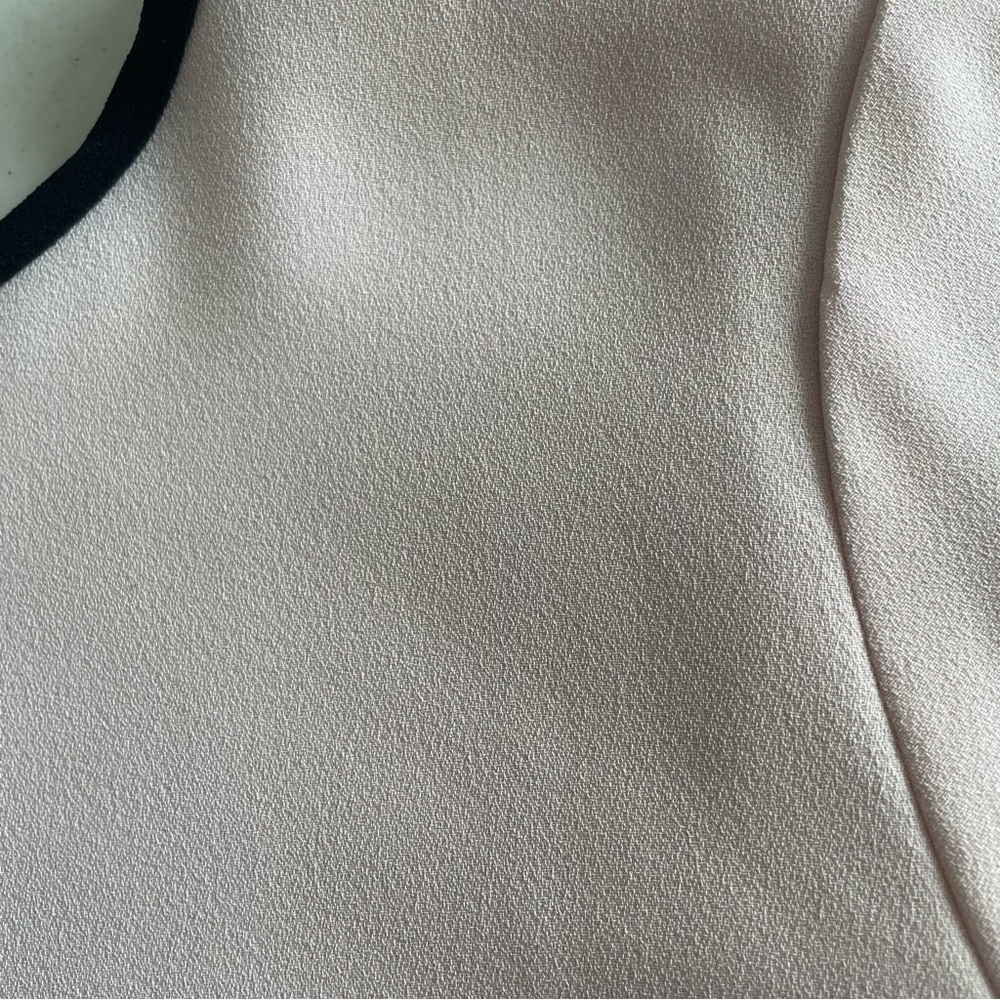 Talbots Pink Blush Blouse with Keyhole Closure and side Zipper in size X, NWOT - Picture 11 of 11